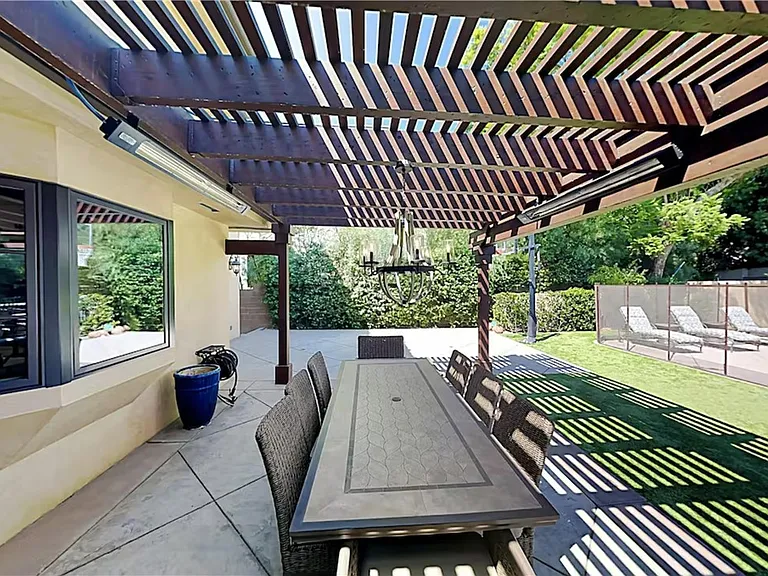 12403 Erwin St — Photo 37