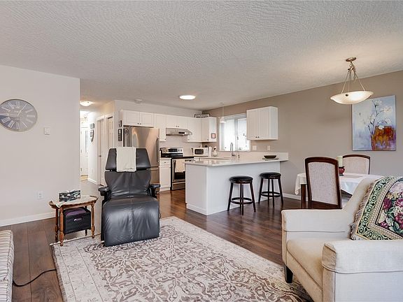 3rd image of 6654 Acreman Pl