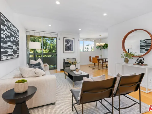 530 S Barrington Ave APT 301, Los Angeles, CA 90049