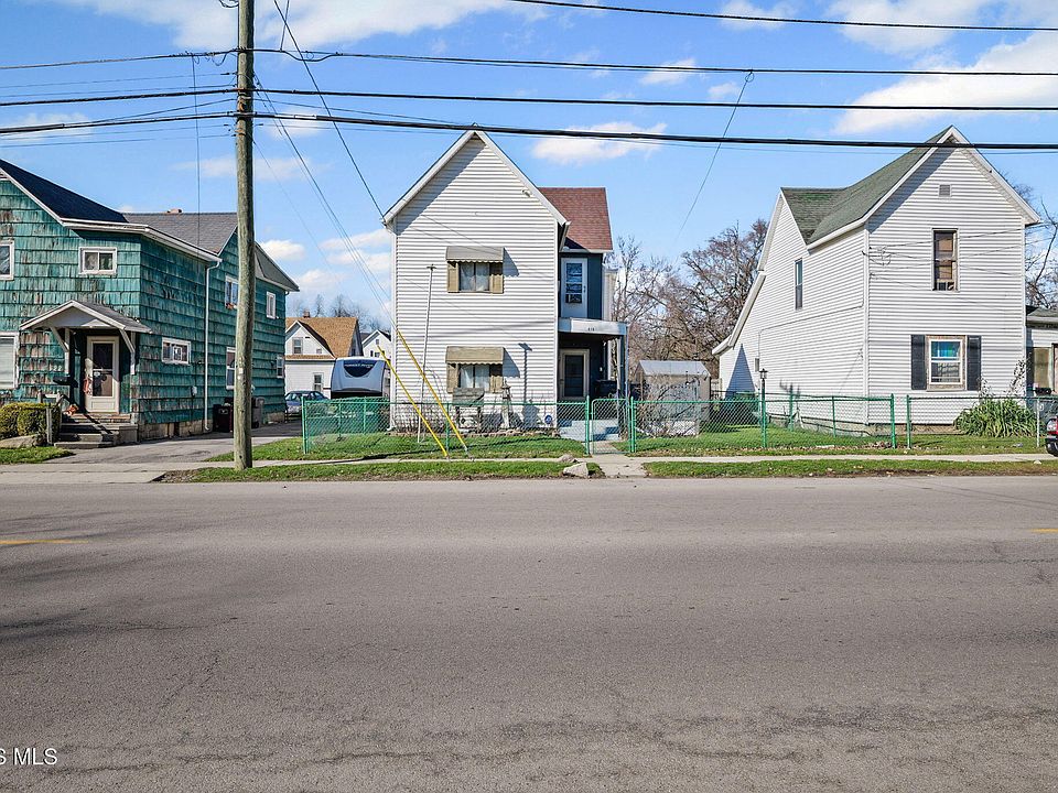 1st image of 418 W Vine St