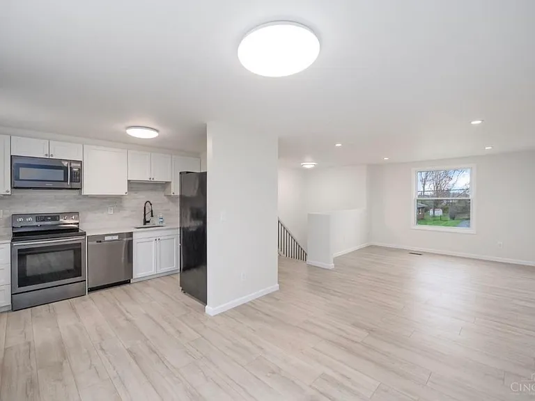 3264 Struble Rd — Photo 2
