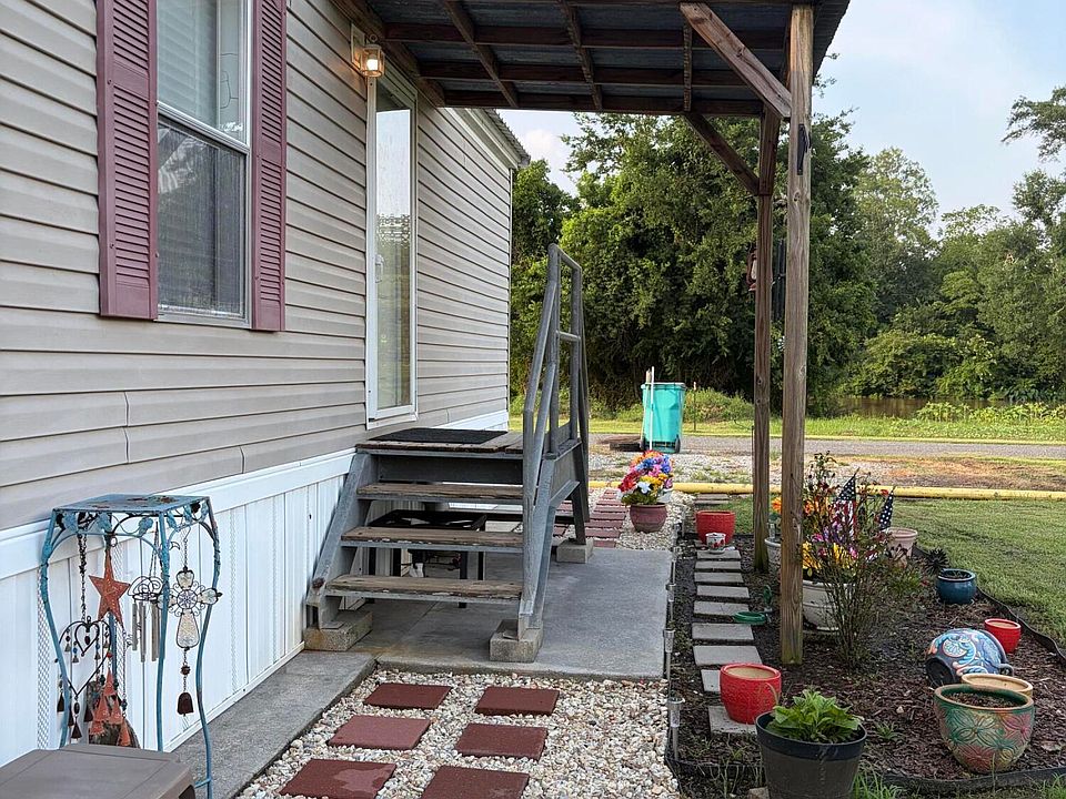 1st image of 460 Bayou Rd