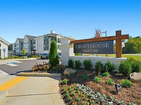 3rd image of 2830 Macedonia Rd #4105