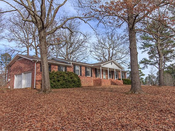 2nd image of 336 Cox Ln