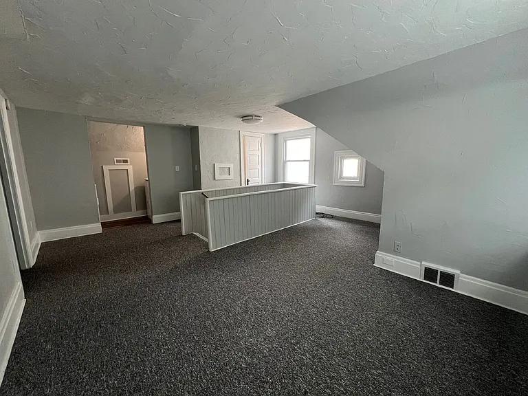 1850 Morningside Avenue — Photo 12