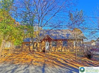 751 W Pennsylvania Ave, Pen Argyl, PA