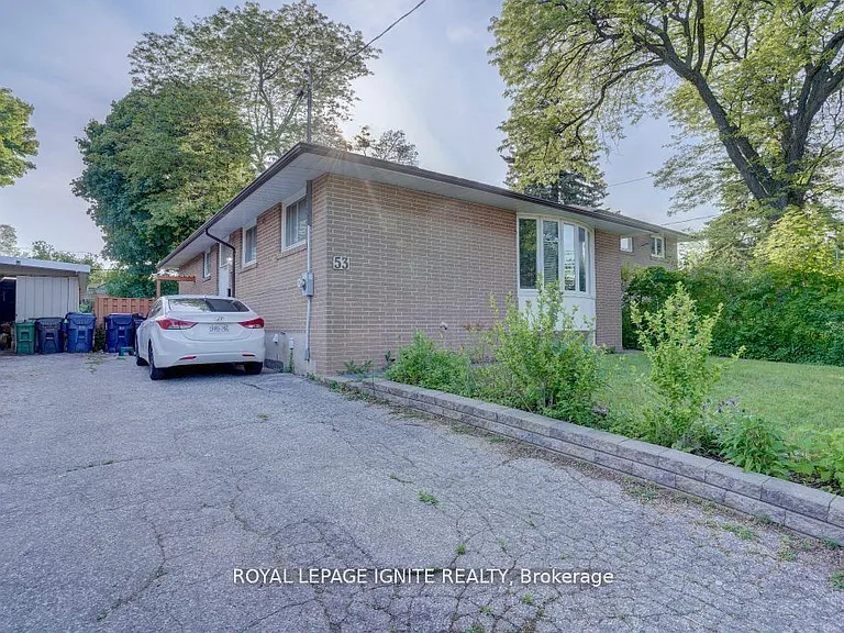 53 Sundance Cres #MAIN FL — Photo 1