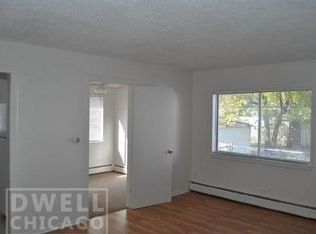 2114 Dewey Ave APT F, Evanston, IL 60201