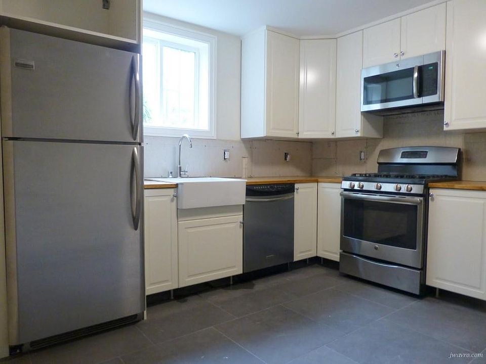 1st image of 350 Waller St #B