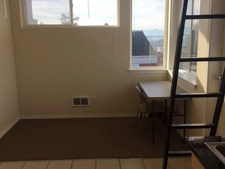 Affordable Studios on Cap Hill! — Photo 5