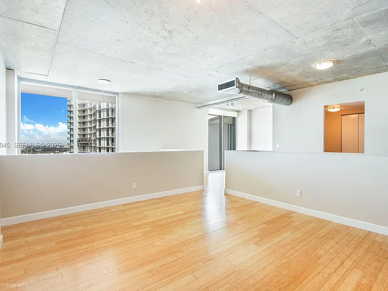690 SW 1st Ct #Penthouse II24 — Photo 12