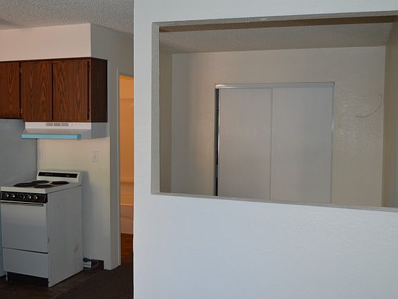 3rd image of 4816 Koval Ln APT 05