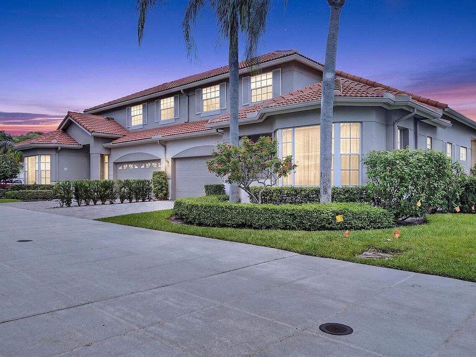 1st image of 32 Monterey Pointe Drive