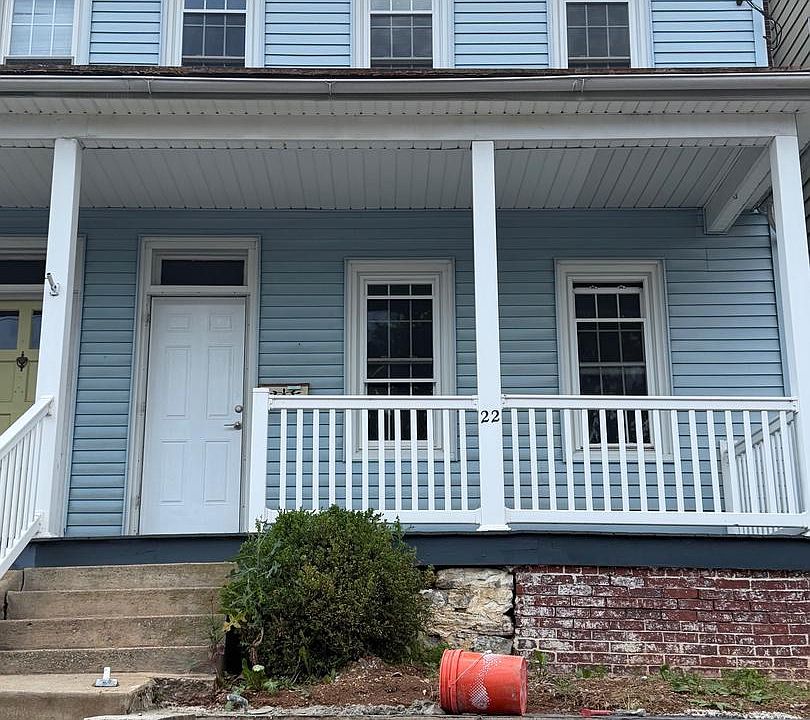 1st image of 22 W Fulton St