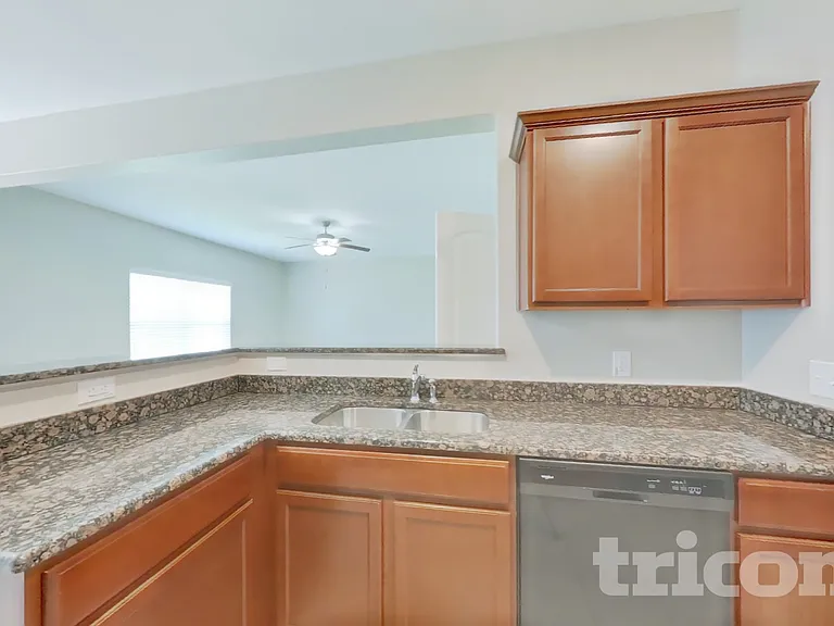 692 Totem Trail Dr — Photo 5
