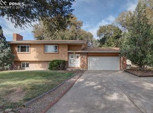 60 Albion St, Colorado Springs, CO 80911