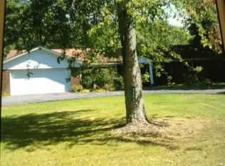 9856 Laplante Rd, Monclova, OH 43542