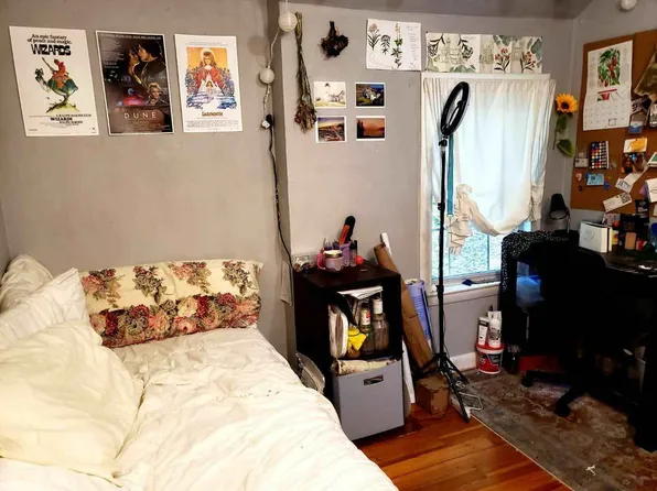 29 Linden St, Newton, MA 02464