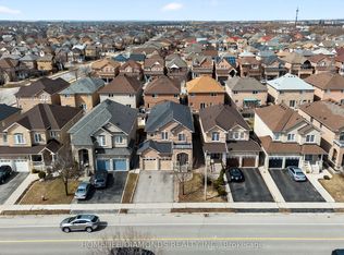 62 Don Minaker Dr, Brampton, ON
