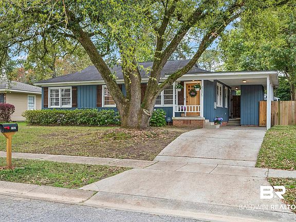 3rd image of 2767 N Sherwood Dr