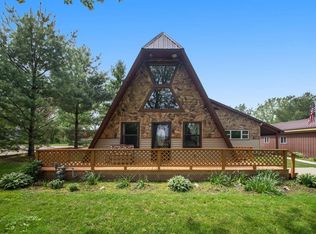 21401 Sail Bay Dr, Cassopolis, MI 49031