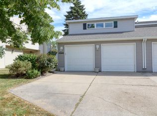 2846 26th Street Cir S, Moorhead, MN 56560