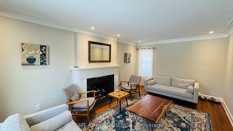 Toronto House for rent - 4 Bedrooms — photo 6