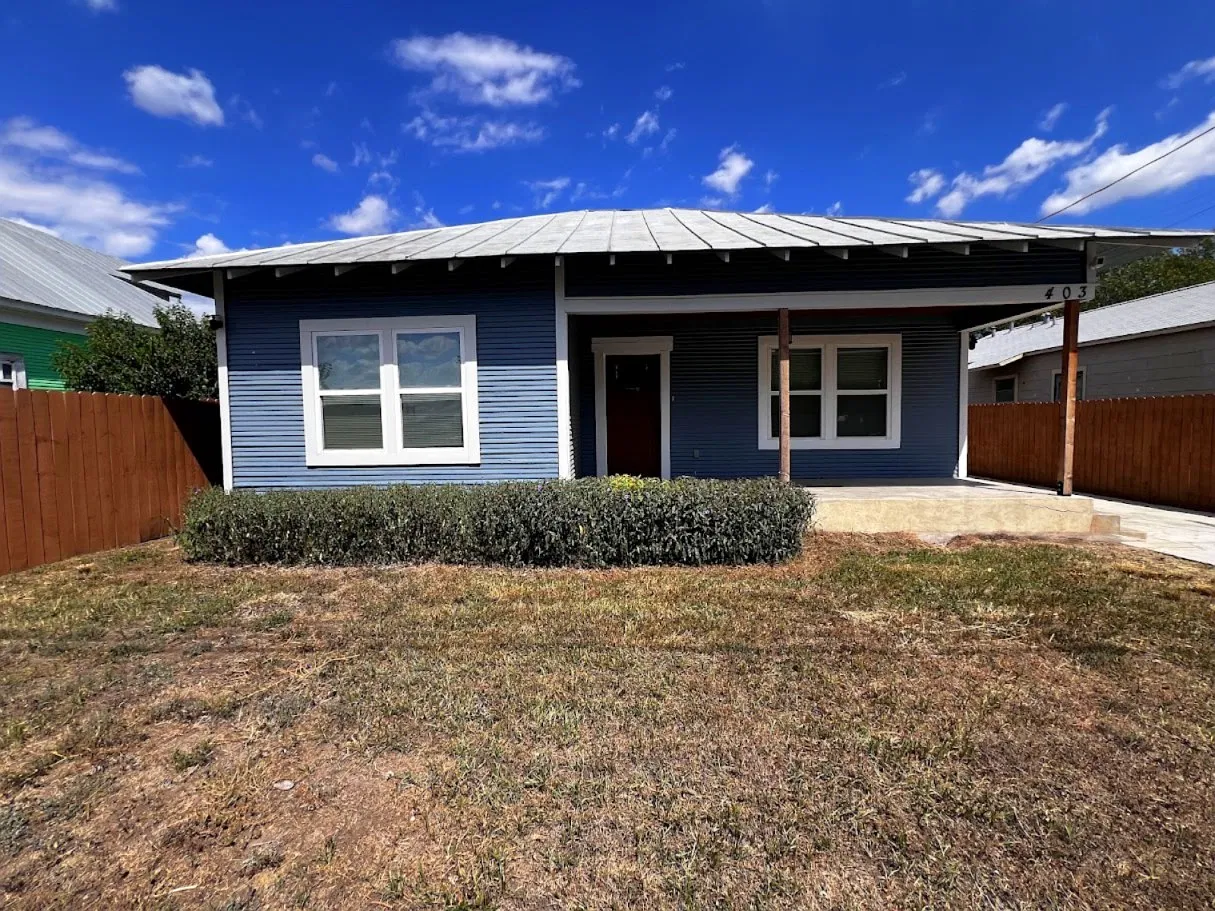 403 Givens Ave — Photo 2