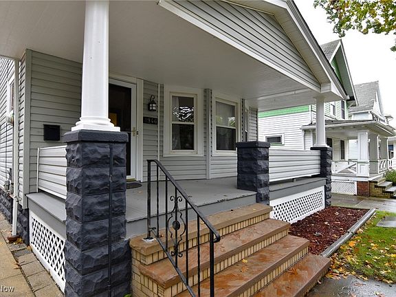 3rd image of 1946 Treadway Ave
