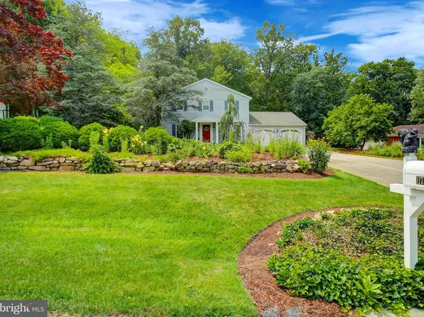 11733 Woodlea Dr, Waynesboro, PA 17268