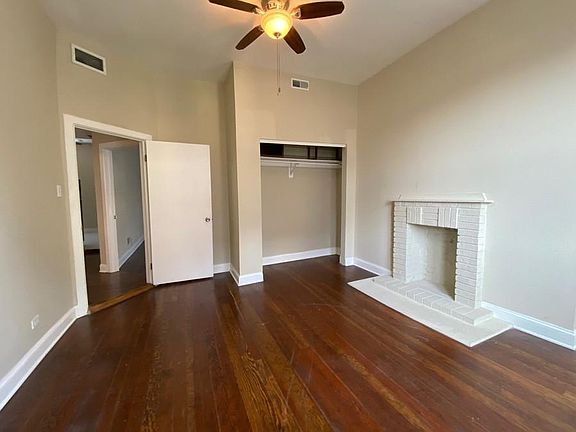 2nd image of 1501 N Sedgwick St APT 1R