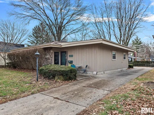 136 Pinehurst Dr, Springfield, IL 62704