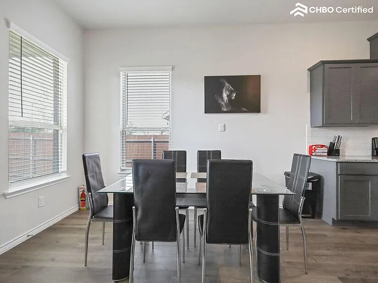 1505 Estivella Dr — Photo 18