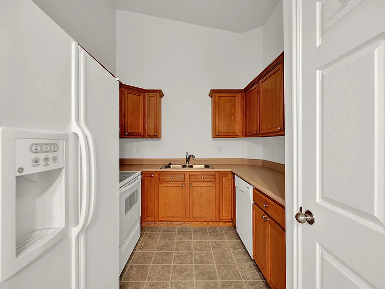 1624 Westbury Way #I — Photo 11