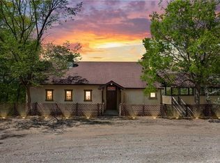 304 Mundell Rd, Eureka Springs, AR 72631