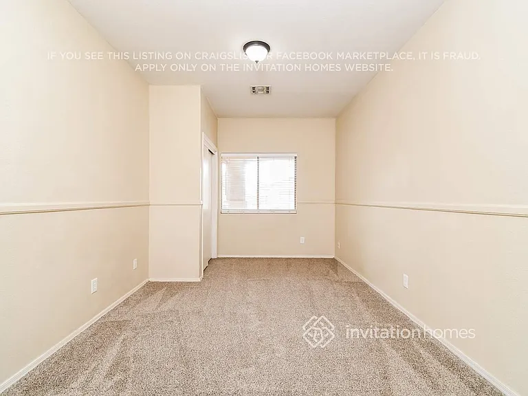 1182 E Desert Moon Trl — Photo 12