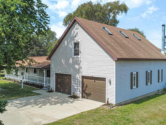 4th image of 10951 E Remick Rd