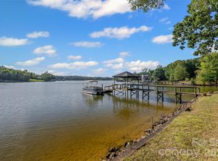 201 Price Place Ln, York, SC 29745