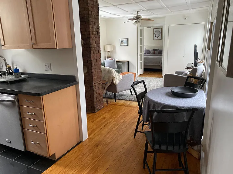 14 Hill St #3 — Photo 6