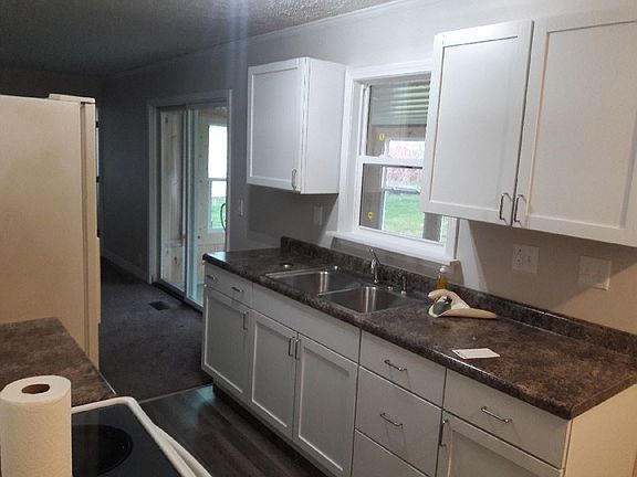 2nd image of 1001 Richmond Ave