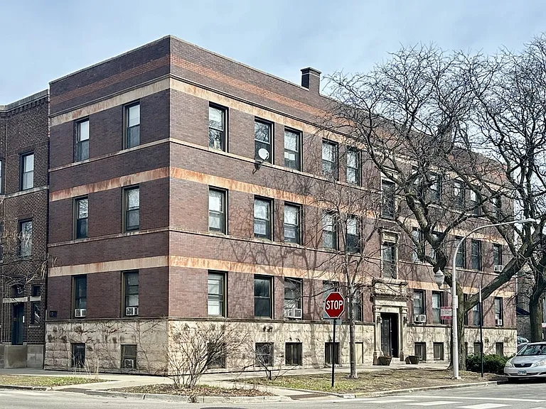 1150 W Waveland Ave #W3 — Photo 1