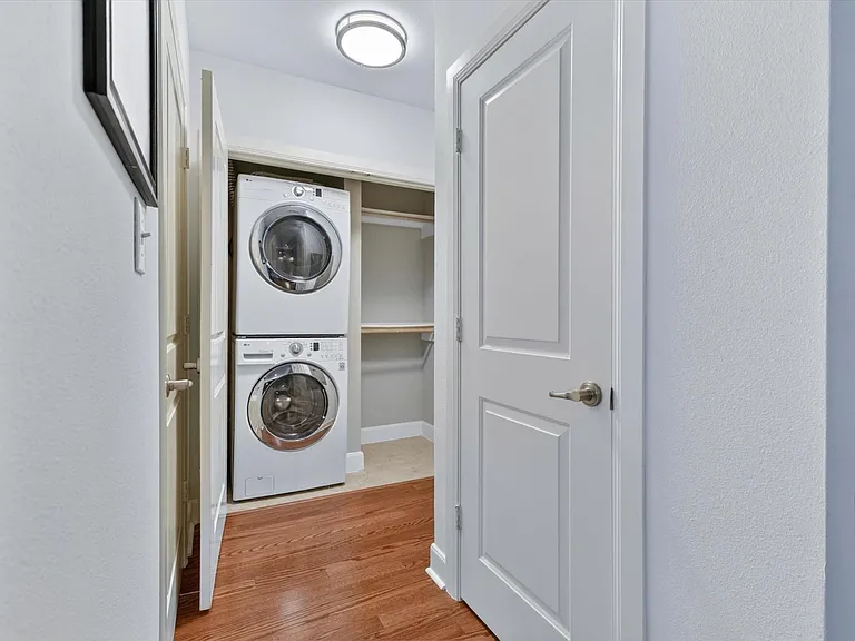 300 Saint Joseph Pkwy #116 — Photo 15