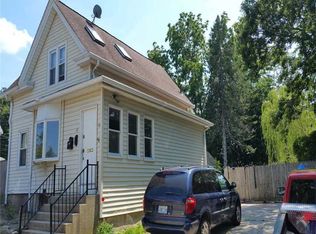 15 Eddy St, Cranston, RI 02920