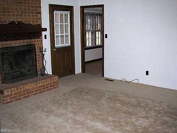 2nd image of 701 Lindenbrook Ln