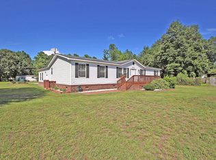 628 Barn Rd, Bonneau, SC 29431
