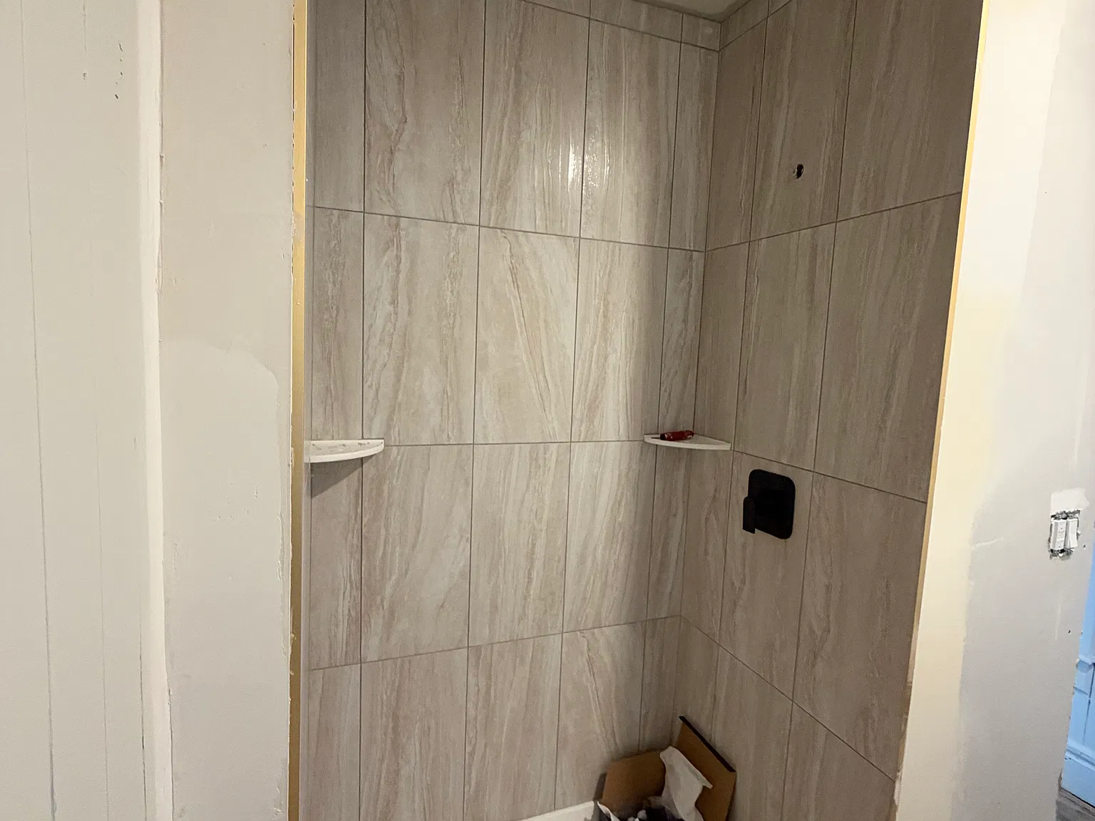 1 bed, 800 sqft, $1,200 — Photo 3