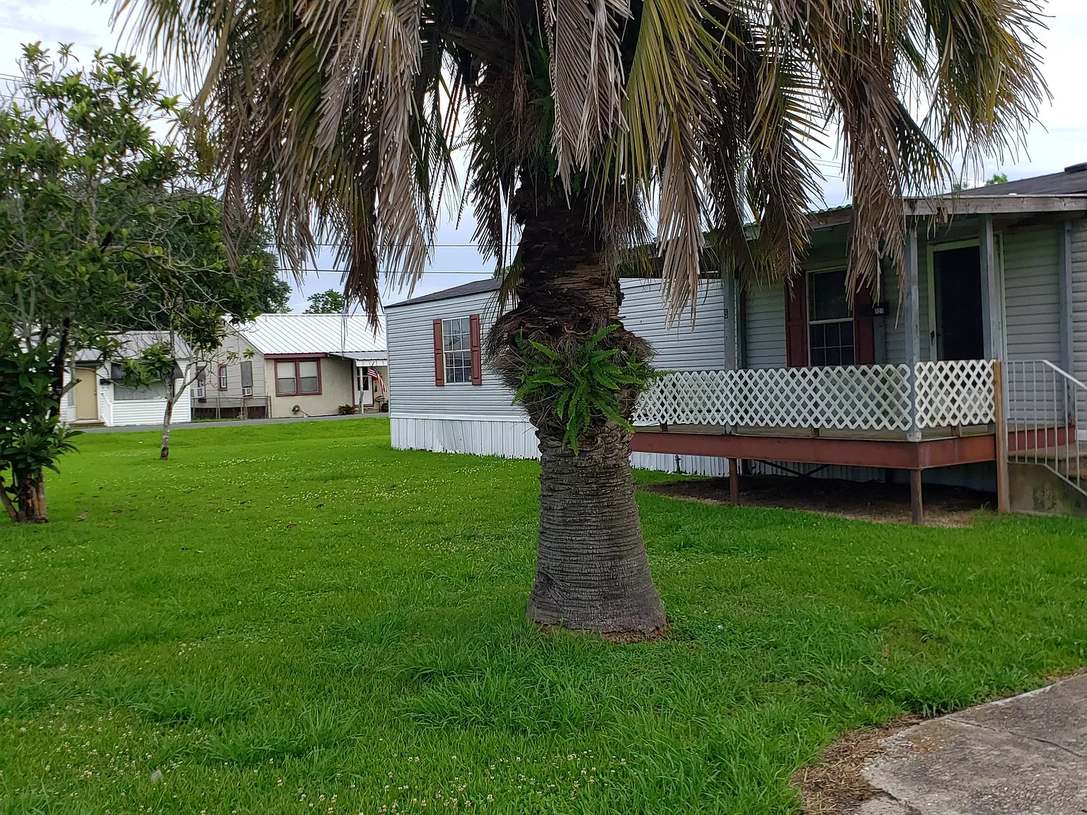 2 bed, 1100 sqft, $1,100 — Photo 1