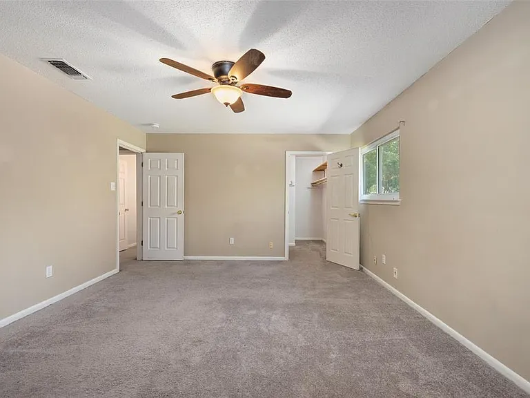 11918 Hornsby St — Photo 23