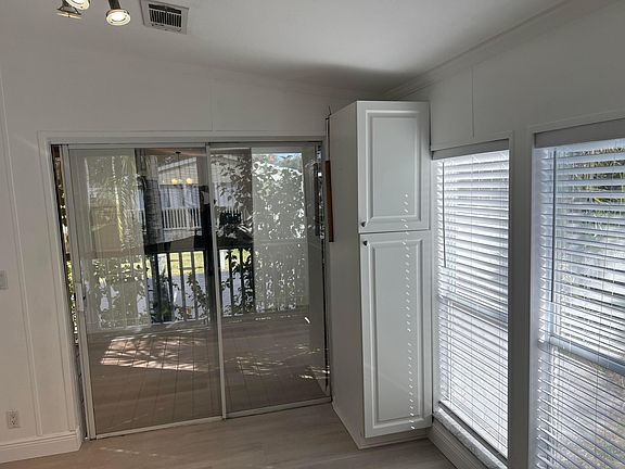 3rd image of 6761 NW 45th Avenue