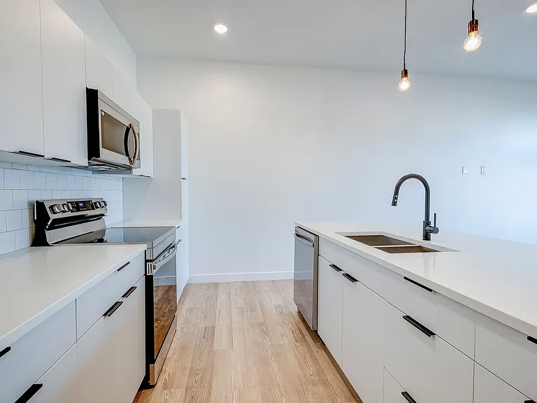 34 McDowell St — Photo 15